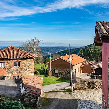 Casa De Arriba * Pravia